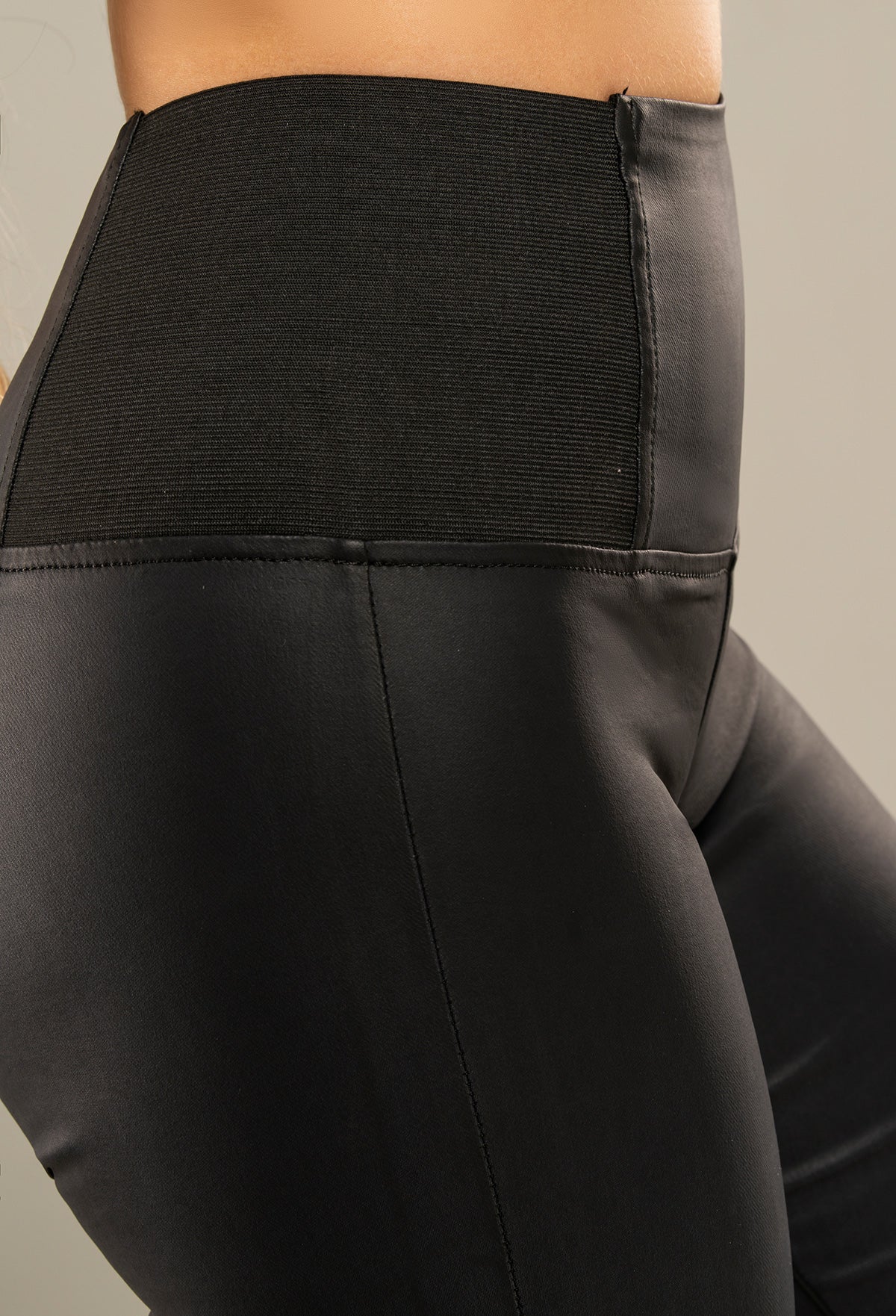 🖤 Waist Cincher Faux Leather Leggings