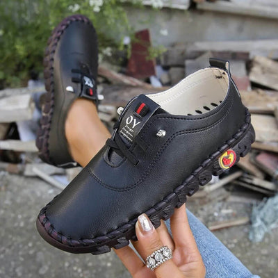 Daisy – Orthopaedic Sneakers for Everyday Comfort