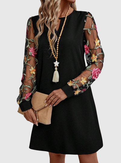 Enid – Elegant V-Neck Dress with Sleeves