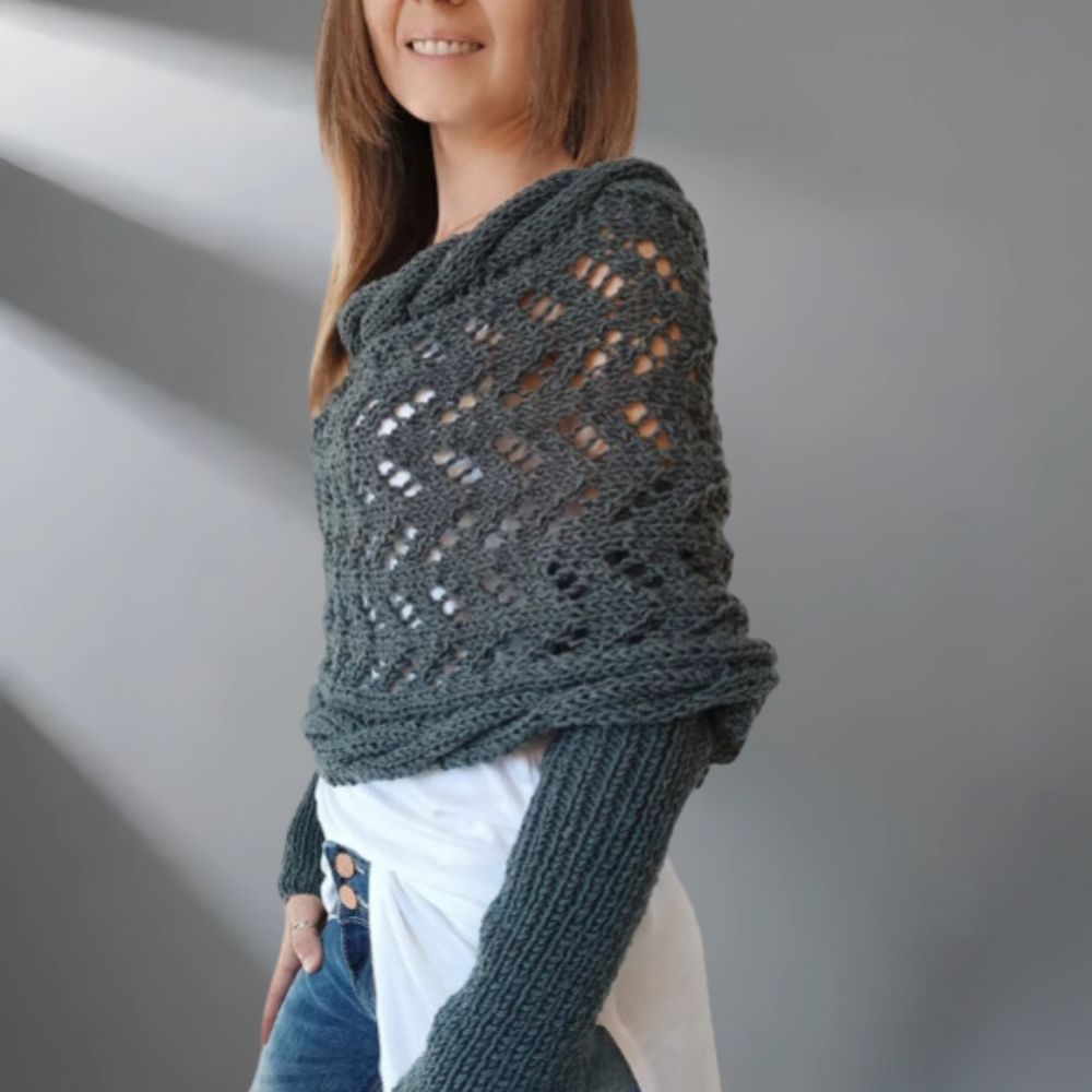 Alice – Lightweight stylish winter shawl